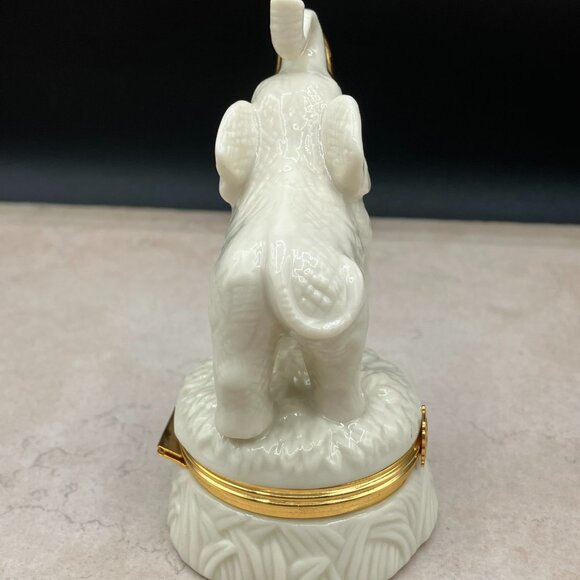 Lenox Treasures Good Luck Elephant Trinket Box 24 ct Gold Trim - Picture 5 of 10